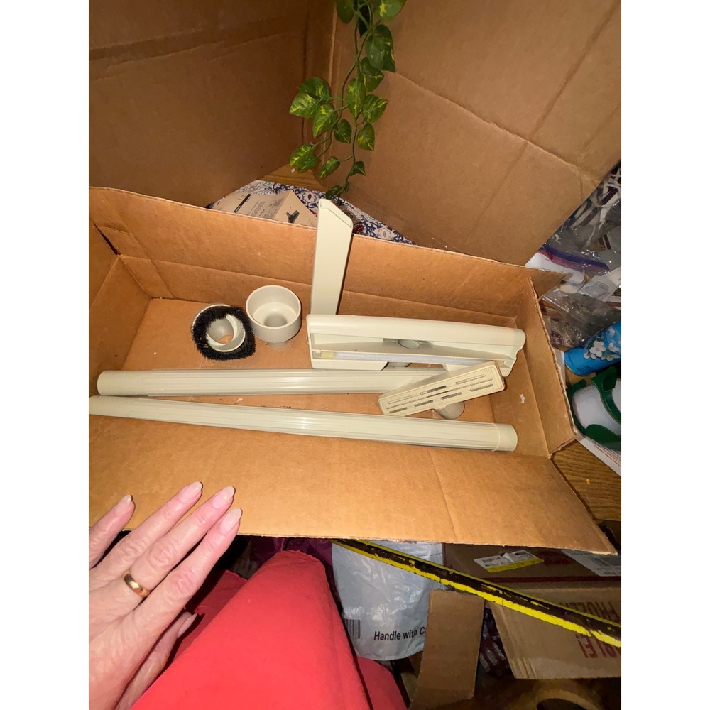 Dayton 2Z440A 1-1/4 Dry Pickup Vacuum Attachment Kit 7 Piece Vintage Off-White